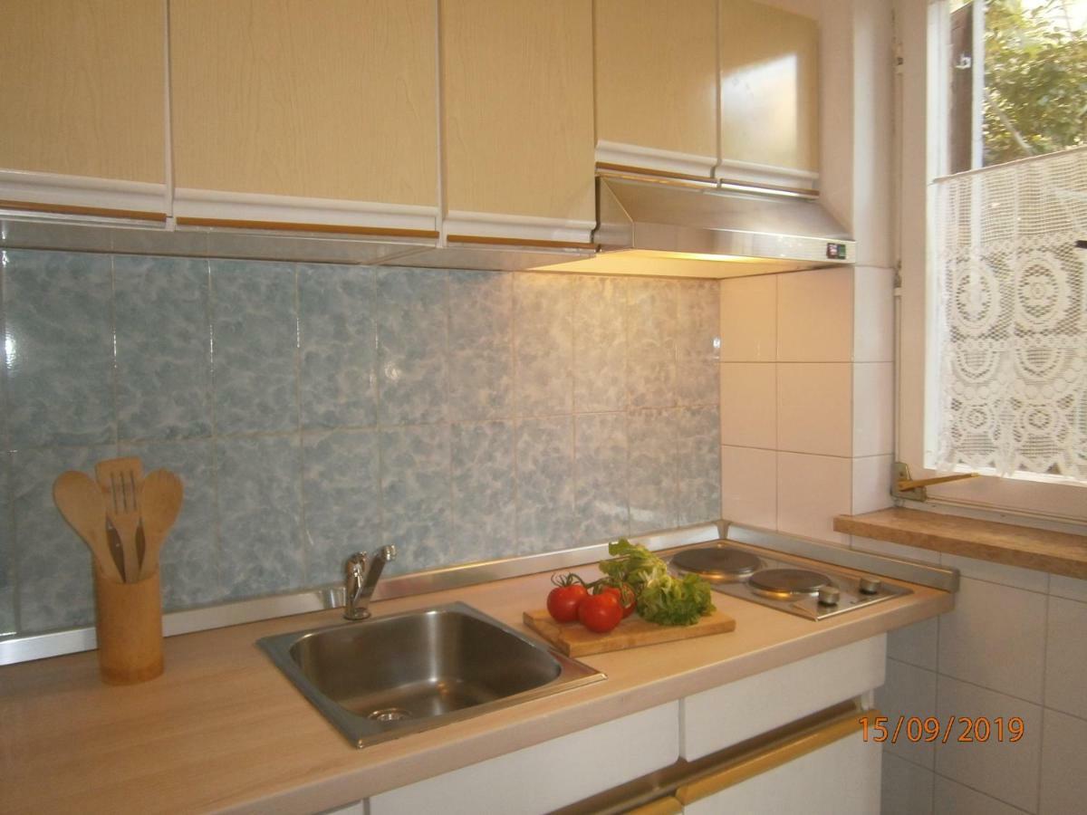 Apartments Sea And Sun Рабац Екстериор снимка